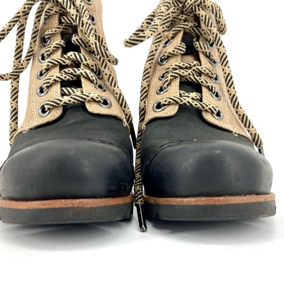 Sorel: Joan of Arctic tan canvas and black leather wedge ankle boots (7) - Picture 4 of 4